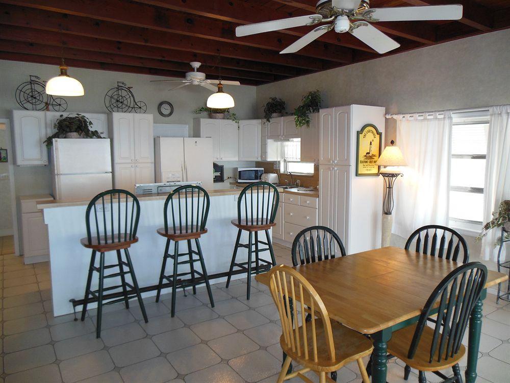 Yellowtail Inn Marathon Exterior photo